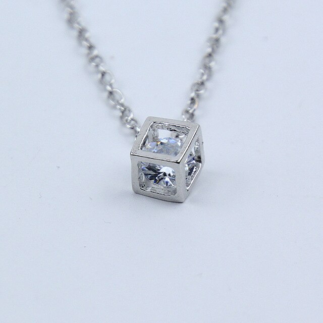 New Arrival Crystal Rhinestone Pendant Necklace For Women Fashion Silver Color Square Clavicle Necklace Wedding Jewelry