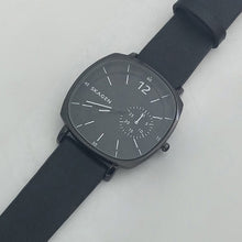 Load image into Gallery viewer, 2019 Fashion Men&#39;s Watches Top Brand Luxury Men Quartz Wrist Watch Leather Strap Male Clock Gift Relogio Masculino Reloj Hombre